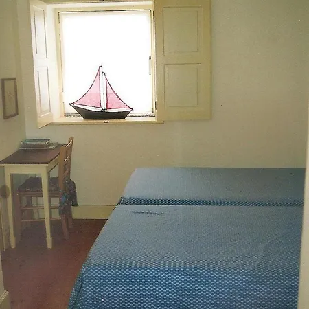 Casa Ancoras - Figueira Da Foz-buarcos Hostal Buarcos