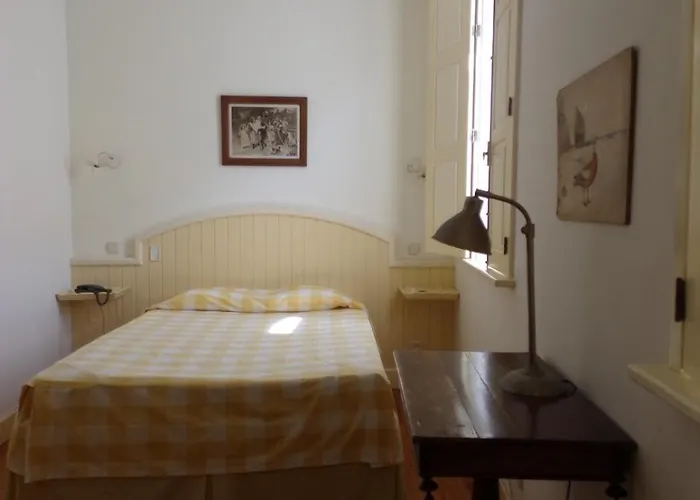 Hostal Casa Ancoras - Figueira Da Foz-buarcos